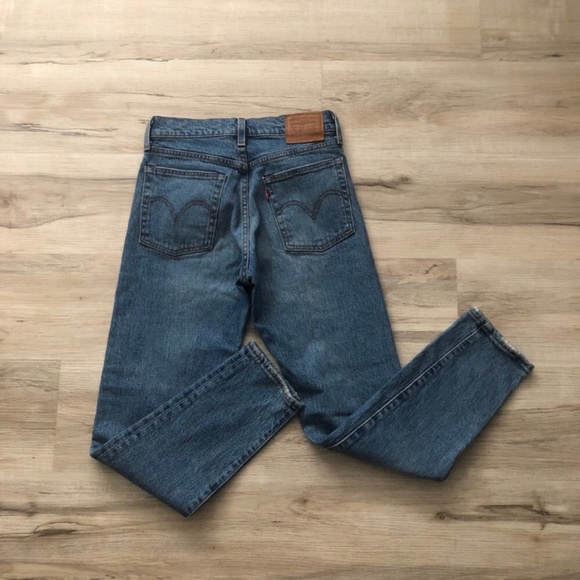 Levi’s High Waisted Wedgie Jeans - Picture 1 of 8